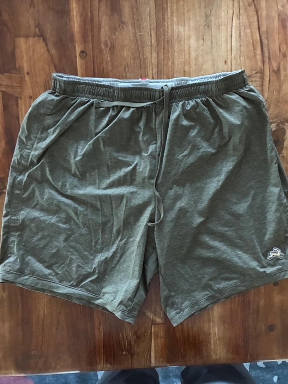 Men's Tracksmith Session Shorts 7" — Dark Olive | Size M